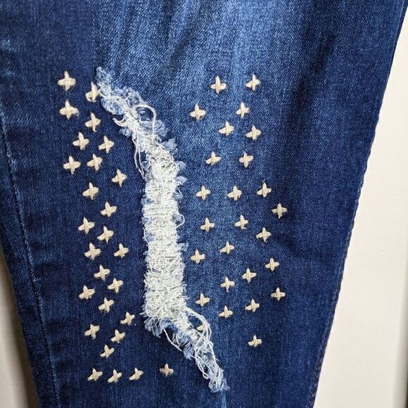 (Indigo Thread Co.) Visible Mending Skinny Jeans 6 - Picture 3 of 8